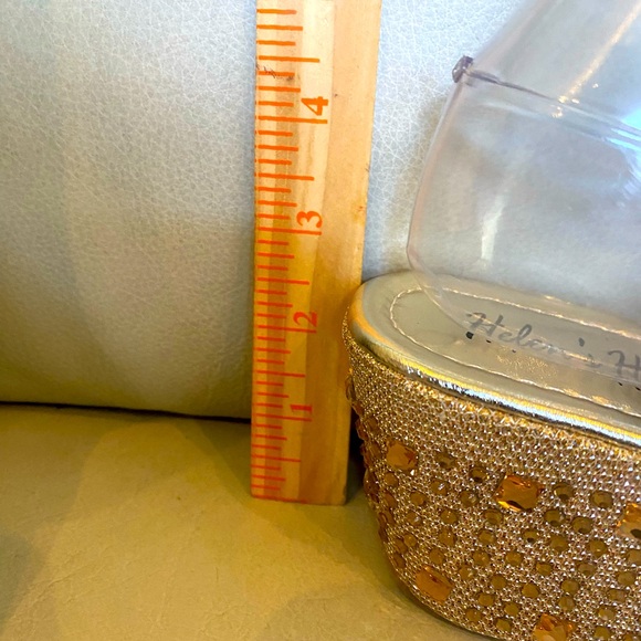 Shoes - Picture 3 of 5